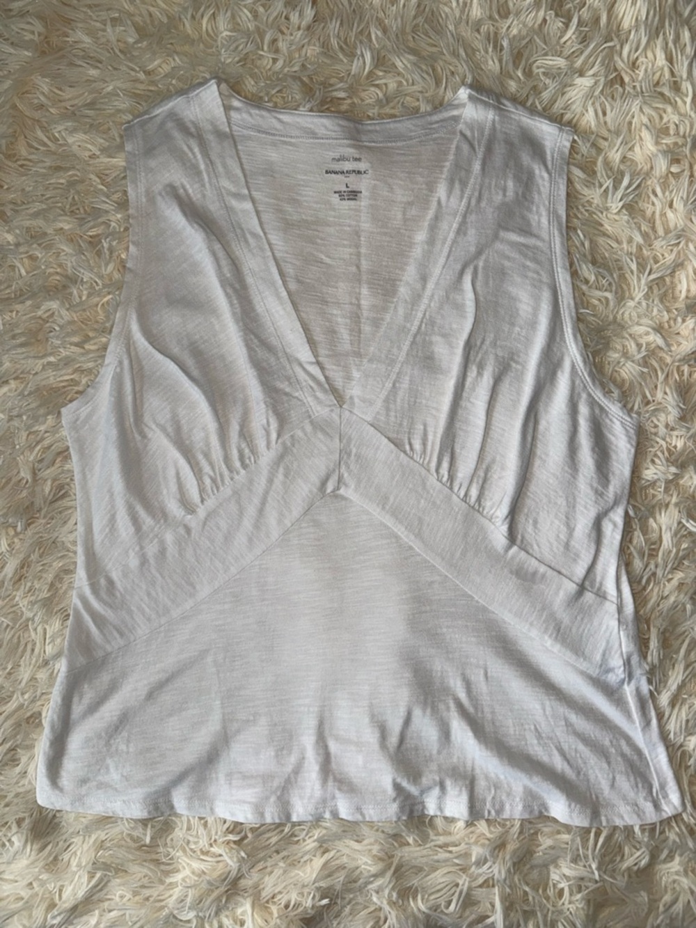 Banana Republic White V-Neck Sleeveless Tank